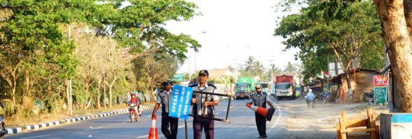 Operasi Laik Jalan Terhadap Angkutan Barang dan Angkutan Umum Dishub Salatiga Jaring 51 Pelanggar