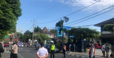 Pelaksanaan Pengamanan dan Pengaturan Lalu Lintas Kegiatan Kirab Obor PESONAS dan Penyambutan Atlet Sea Games