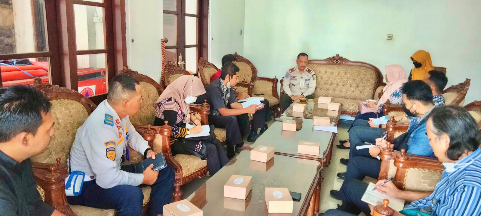 RAKOR TINDAK LANJUT LUAPAN AIR DI KUTOWINANGUN KIDUL BERSAMA BPBD KOTA SALATIGA