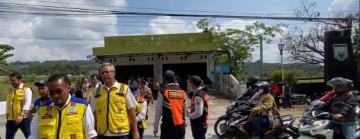 GATUR LALIN KUNJUNGAN KOMISI V DPR RI KE EXIT TOL PATTIMURA DAN TERMINAL TIPE A TINGKIR