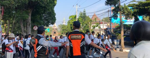GATURLALIN KPU FUN WALK DI HALAMAN PEMKOT SALATIGA