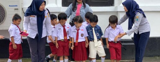 SI DOL SLAMET BERSAMA SD KRISTEN 03 EBEN HAEZER