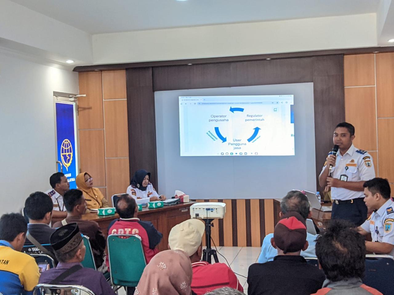 SOSIALISASI DAN SINGKRONISASI DATA ANGKUTA KOTA SALATIGA