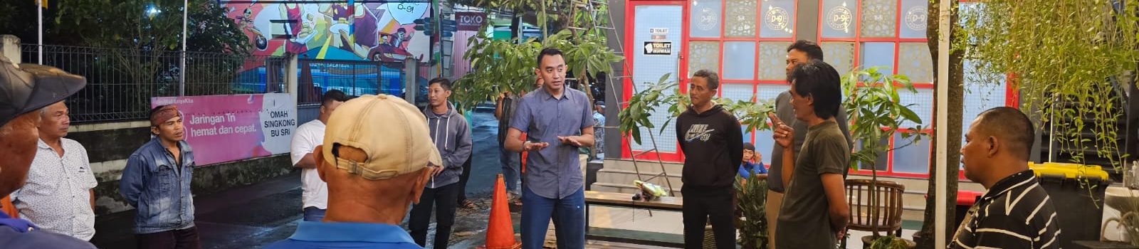 PELATIHAN DAN PEMBINAAN JURU PARKIR KAWASAN KAMPUNG SINGKONG