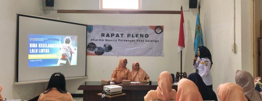 SOSIALISASI BINA KESELAMATAN LALU LINTAS KEPADA DWP KOTA SALATIGA